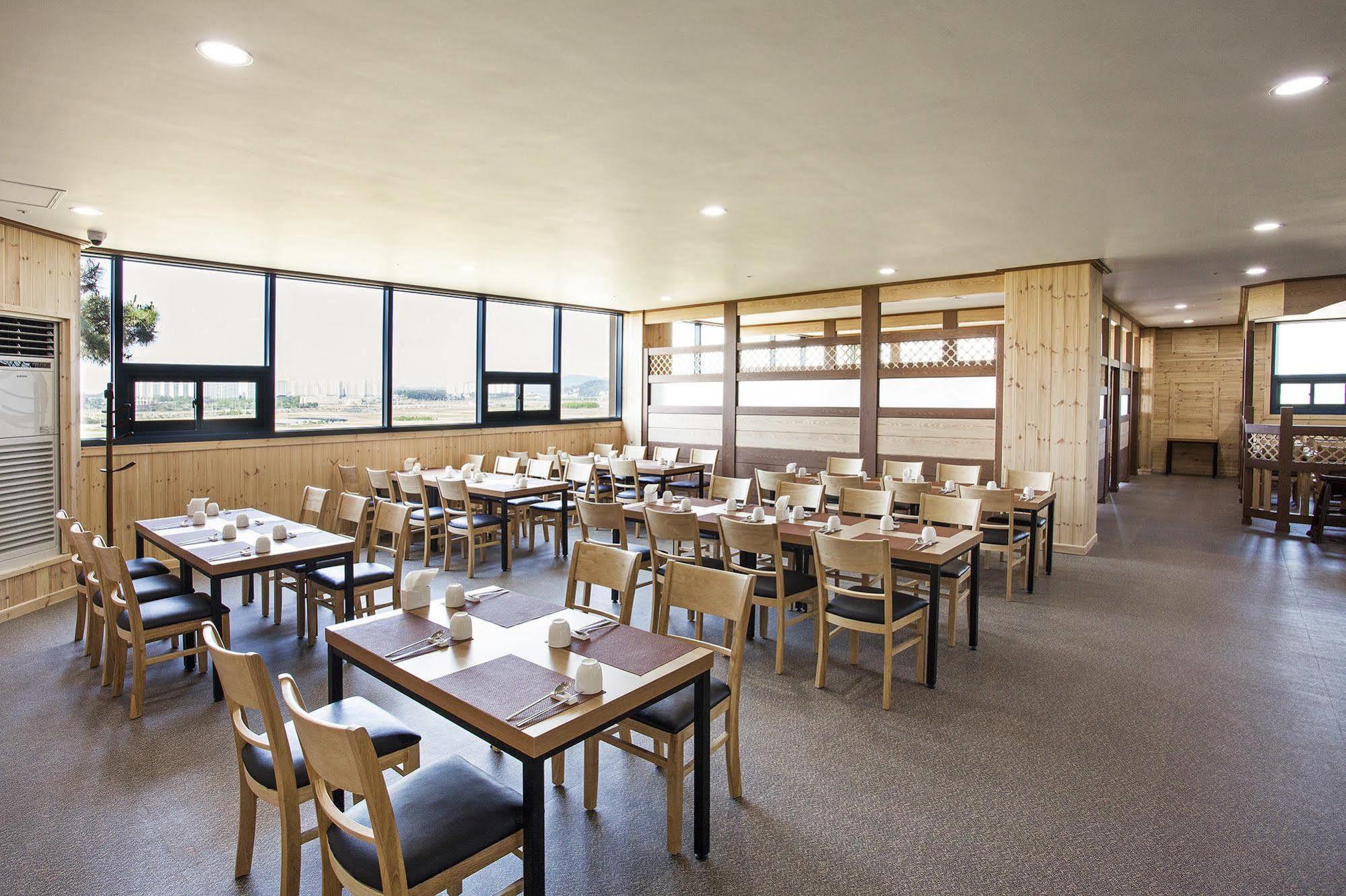サチョン グランド ホテル 泗川市 エクステリア 写真